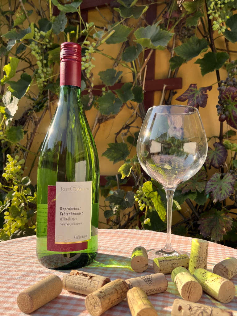 Josef Drathen Oppenheimer Krötenbrunnen Müller-Thurgau Weißwein Lieblich 1 Liter Bild 1