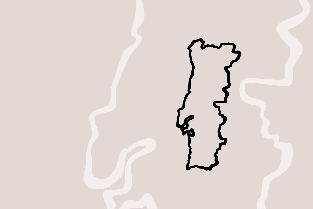 Kategoriebild Wein aus Portugal Minimalistische Illustration einer Portugal-Karte, stilisiert in Schwarz-Weiß